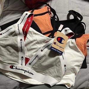 Bundle of 6 sports tops